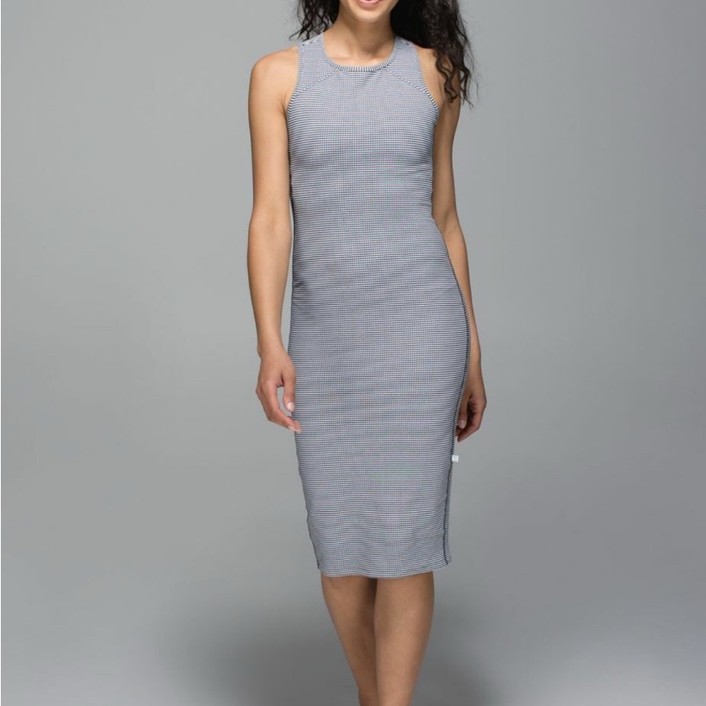 Lululemon Picnic Play Dress size 4